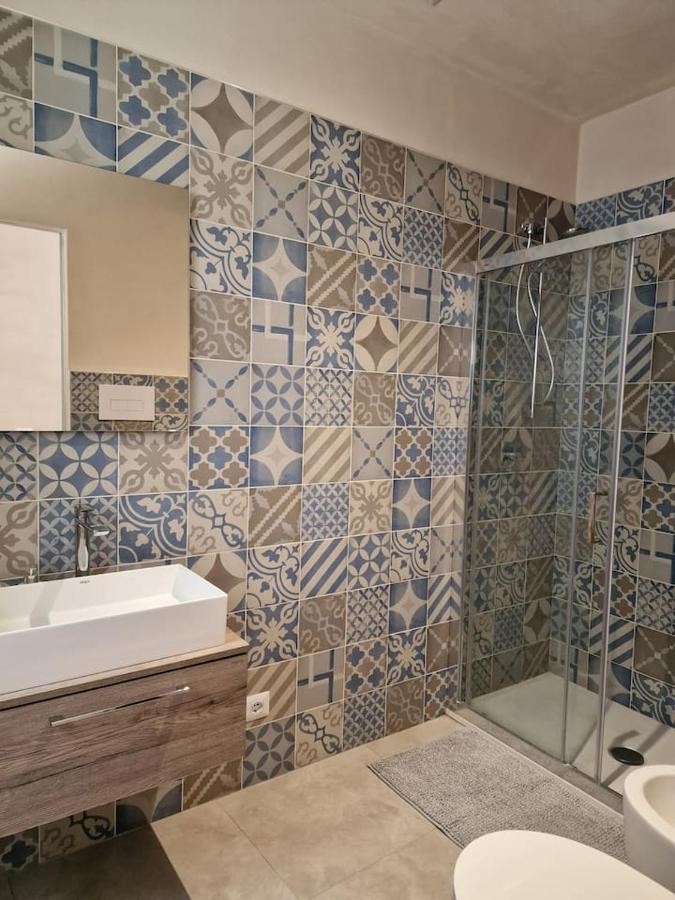 Charming Apartment In Center 希克利 外观 照片