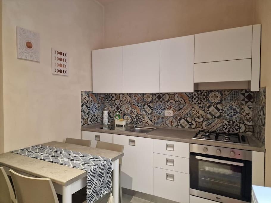 Charming Apartment In Center 希克利 外观 照片